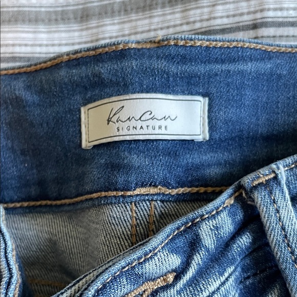 KanCan Signature Denim Jeans - Picture 2 of 8